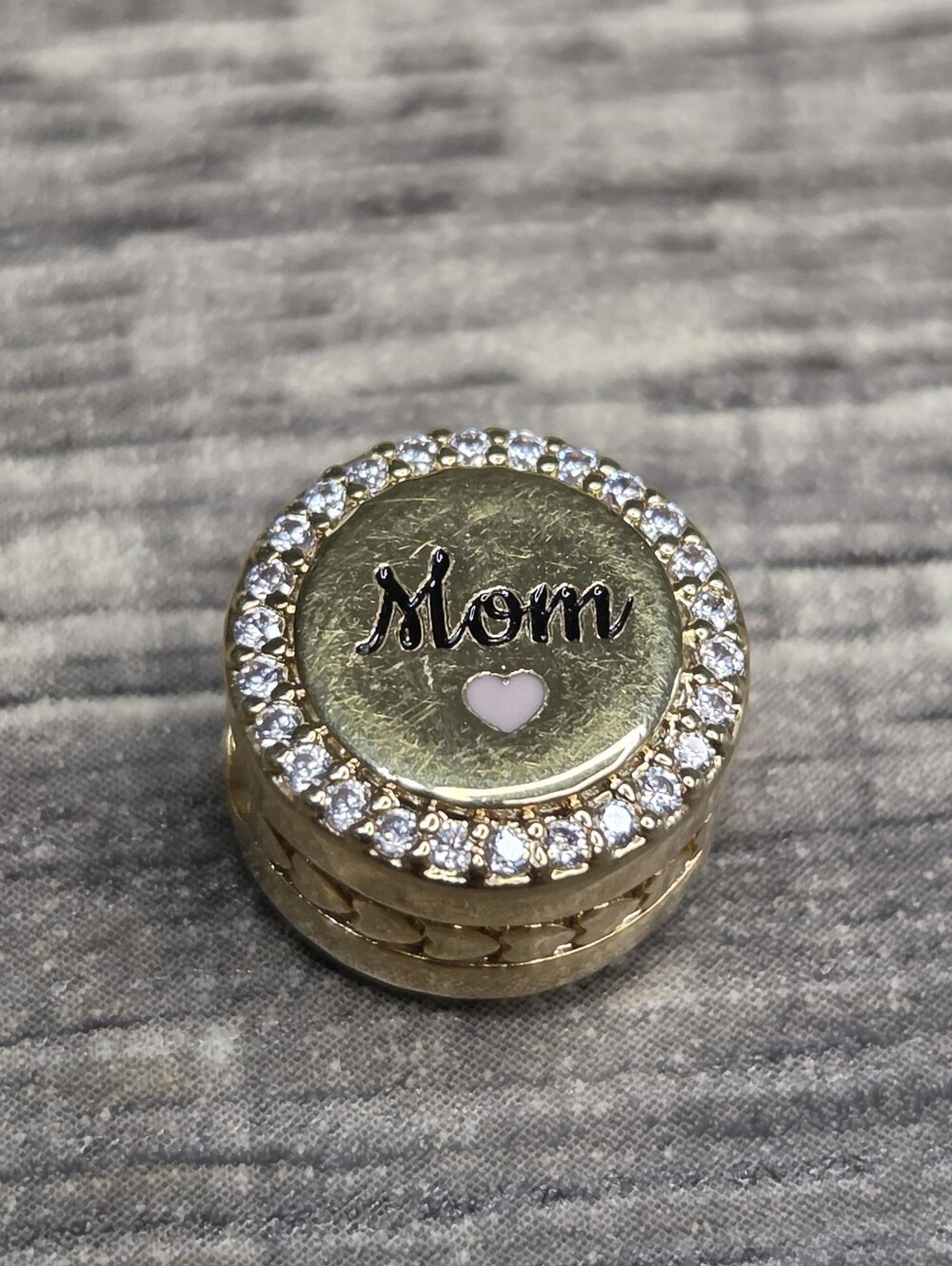 Authentic Pandora Mom Charm14k gold plating